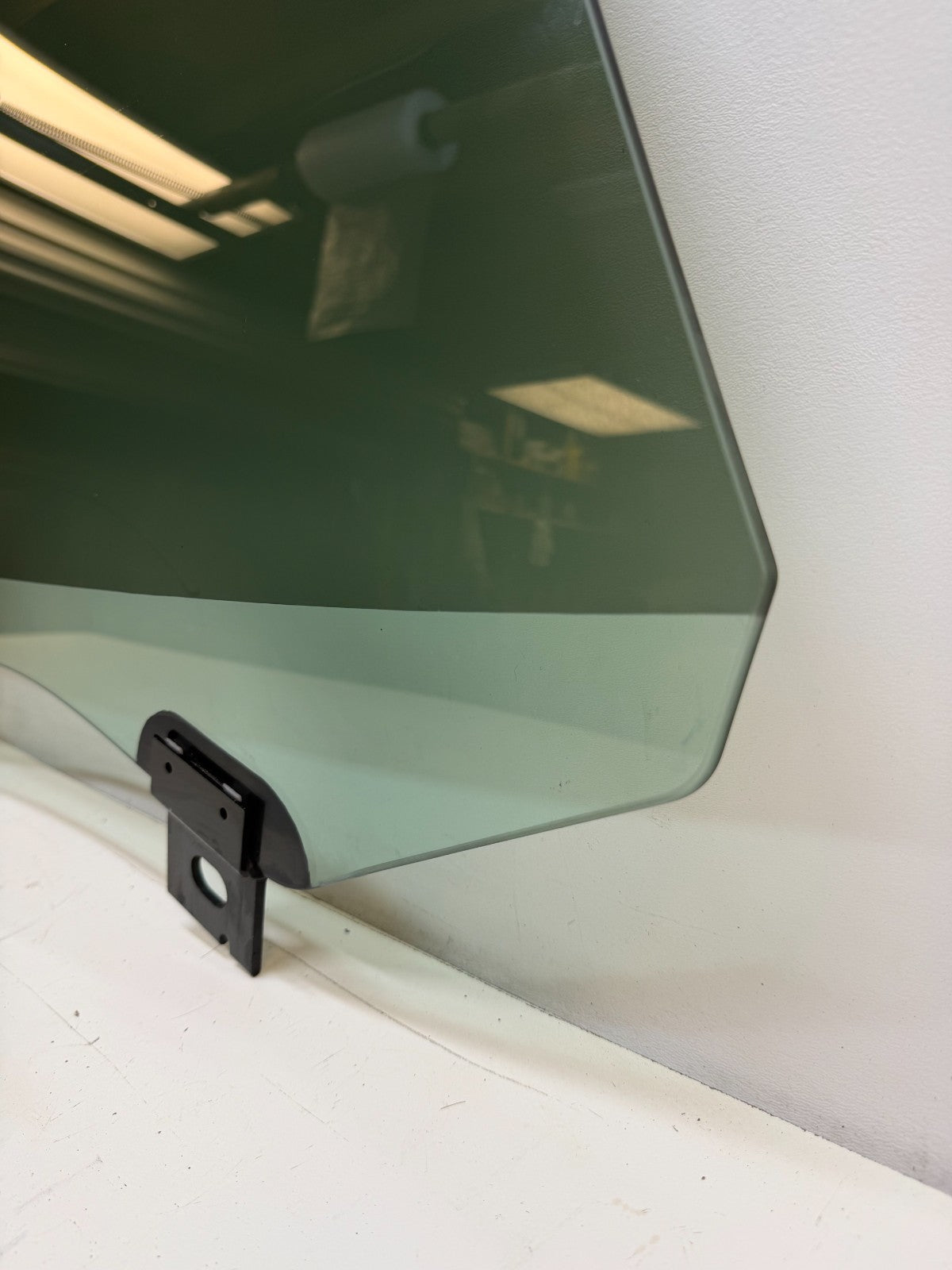 12-20 Tesla Model S Rear Left Driver Side Door Window Glass 43R-001074