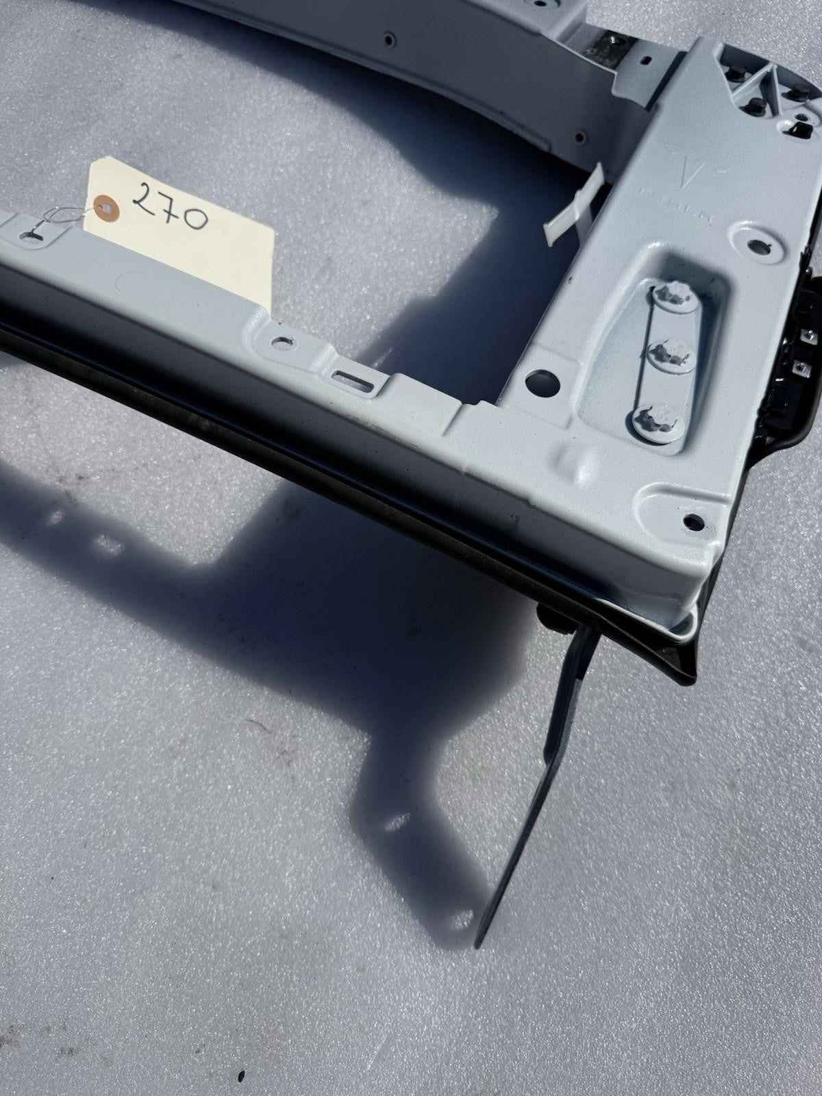 ♦️16-20 TESLA MODEL X REAR RIGHT FALCON DOOR UPPER WINDOW FRAME OEM,1063441-00-C