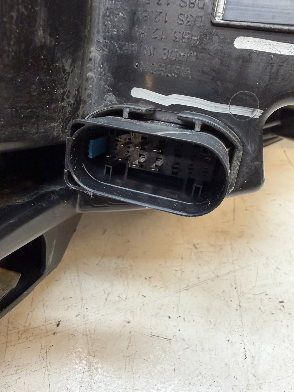 2012-2016 Tesla Model S Front Right Passenger Side Headlight Lamp 6005907-00-D