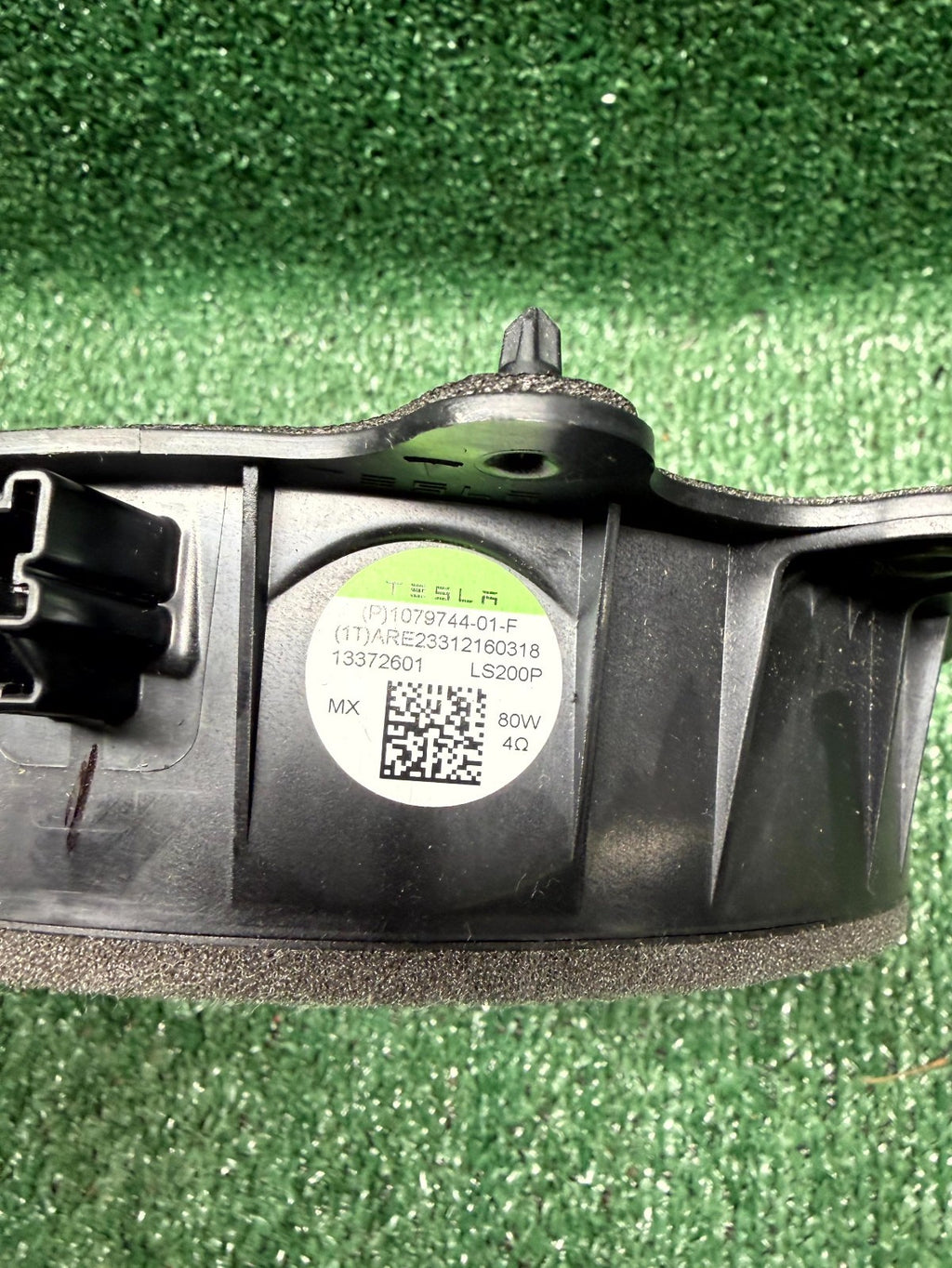 ♦️2020–2024 TESLA MODEL Y FRONT LEFT SIDE DOOR SPEAKER WOOFER OEM, 1079744-01-F