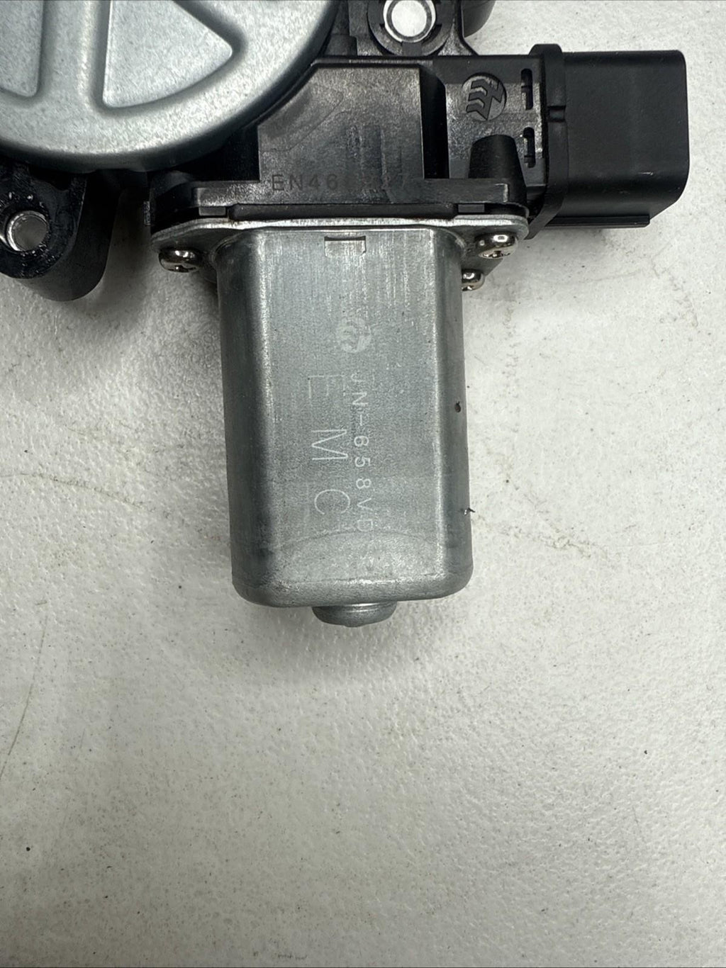 2012-2020 TESLA MODEL S RIGHT SIDE PANORAMIC SUNROOF MOTOR OEM, JN-658VD