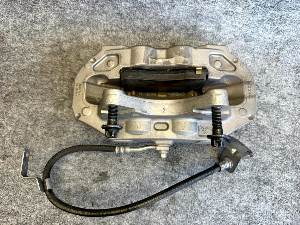 ♦️17-23 TESLA MODEL 3 FRONT LEFT BRAKE CALIPER W/ BRAKE HOSE LINE OEM, 104462100