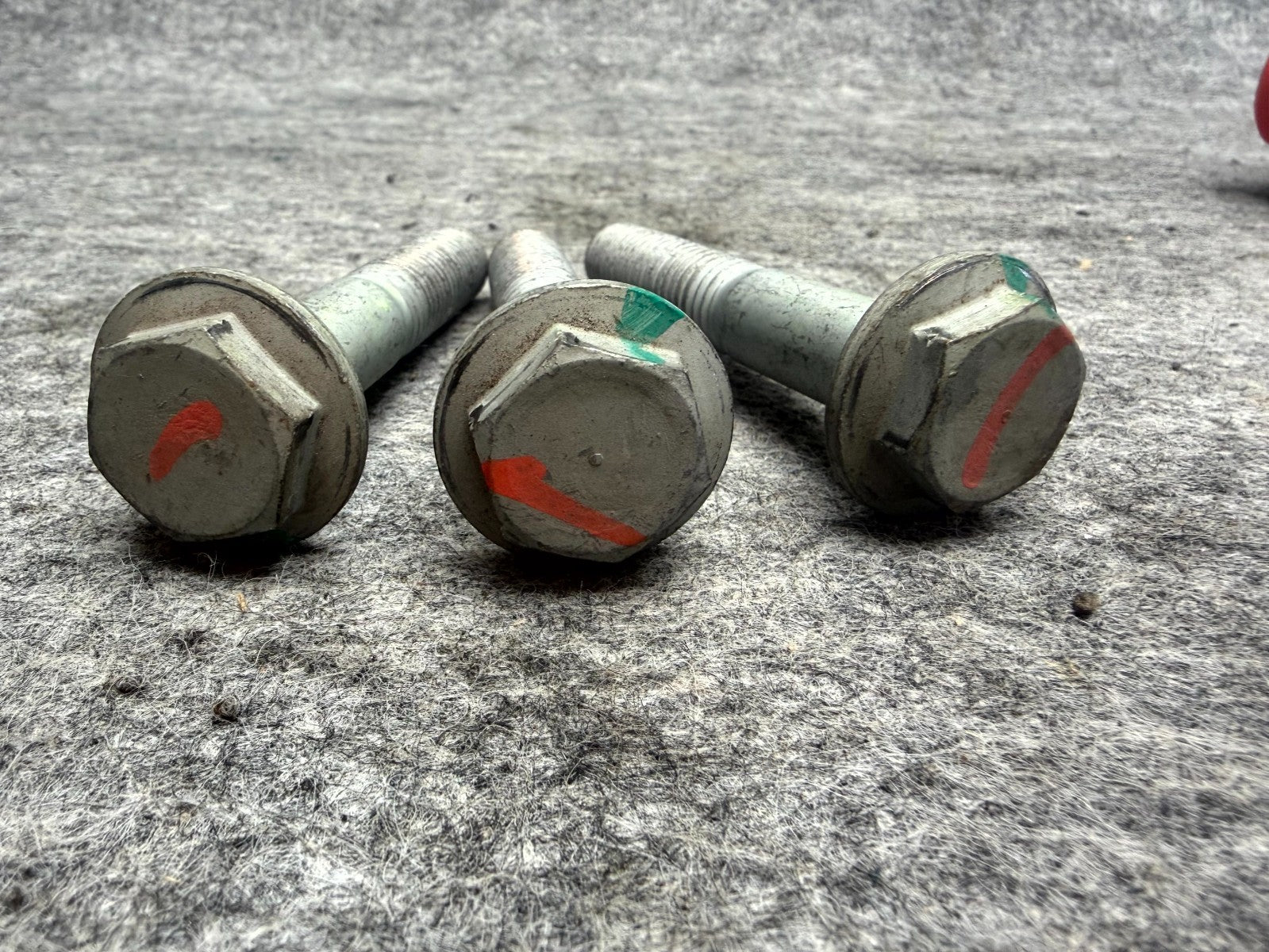 ♦️2012 - 2016 TESLA MODEL S STEERING RACK BOLTS SET OF 3 OEM