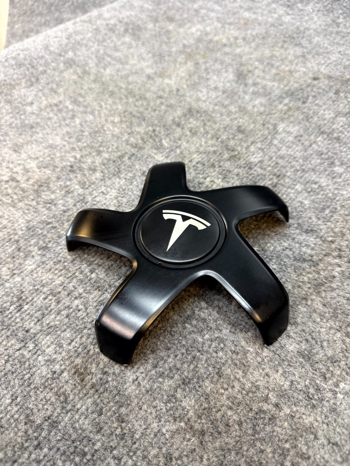 2017 - 2023 TESLA MODEL 3 WHEEL CENTER CAP 19” 20” OEM, 1044234-00-A