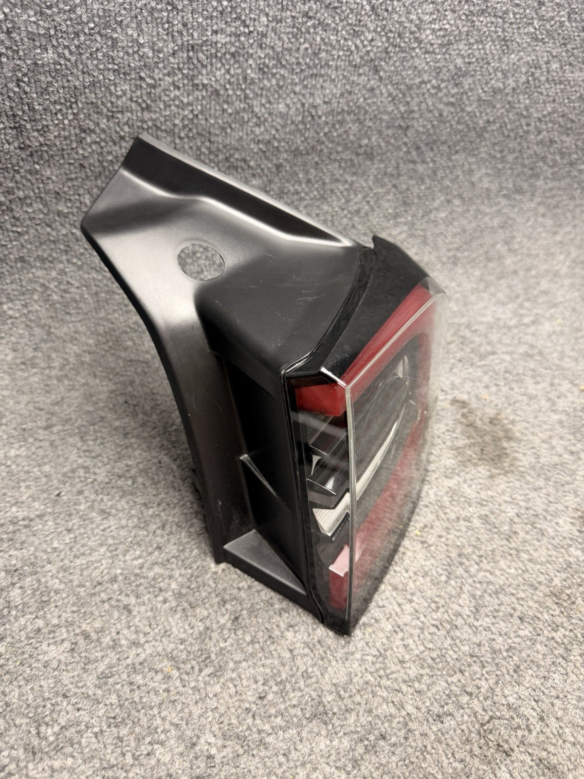 2021-2023 Tesla Model 3 Tail Lamp Rear Bodyside Right 1077398-00-H