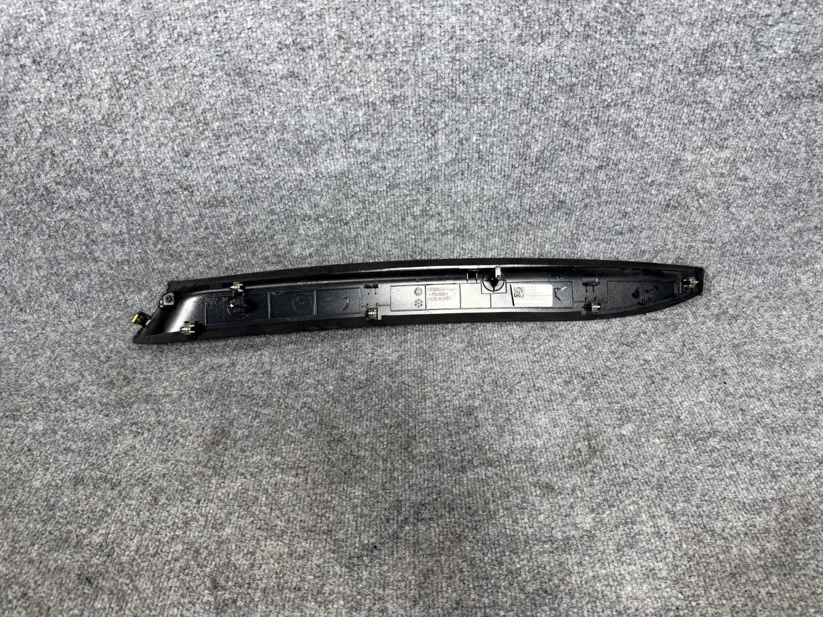 2016-2020 Tesla Model X Front Right Sun Visor Bezel Trim Cover OEM, 1050295-00-A