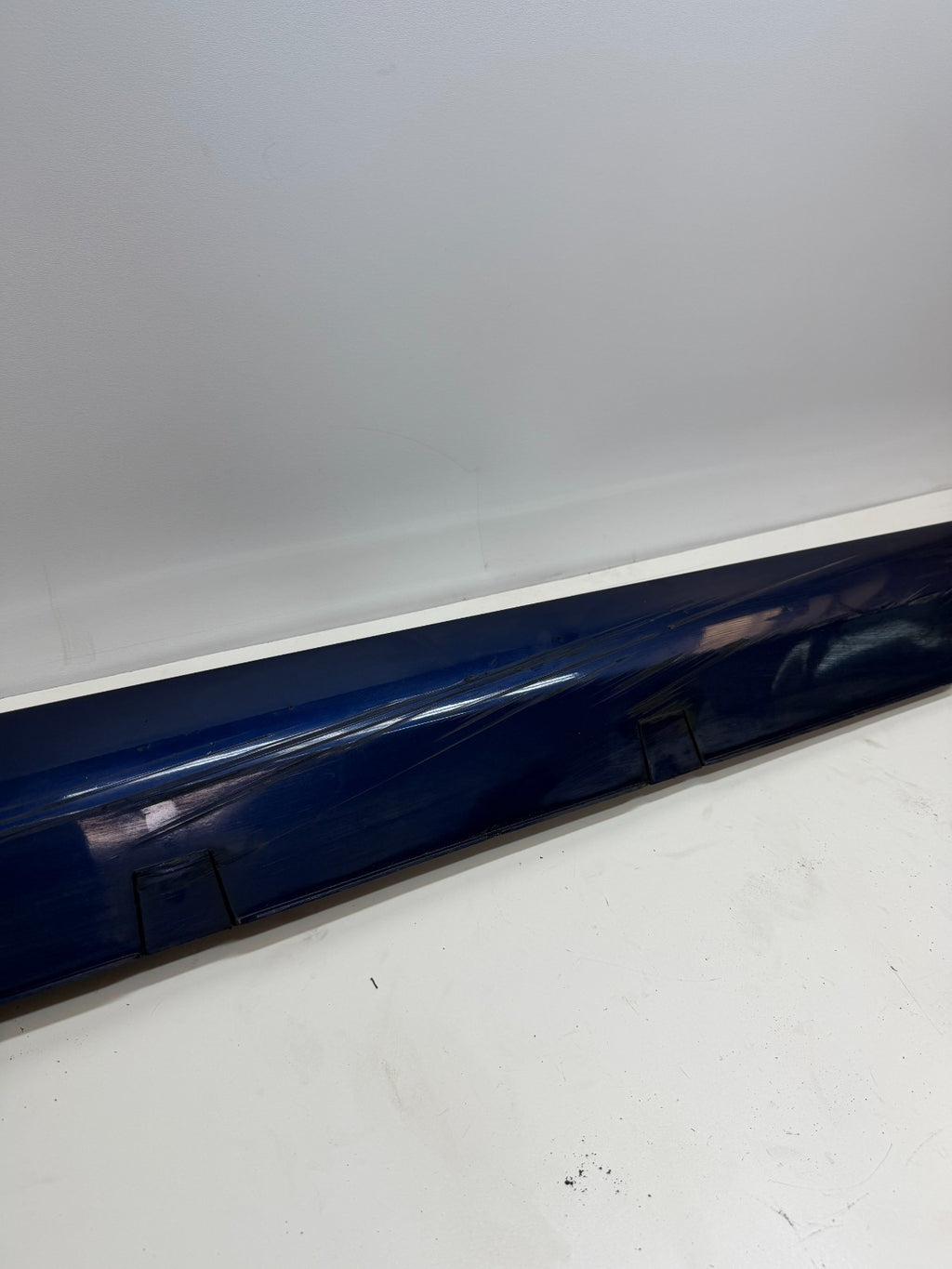 12-20 Tesla Model S Right Passenger Side Skirt Rocker Panel Shell 6005875-00-J