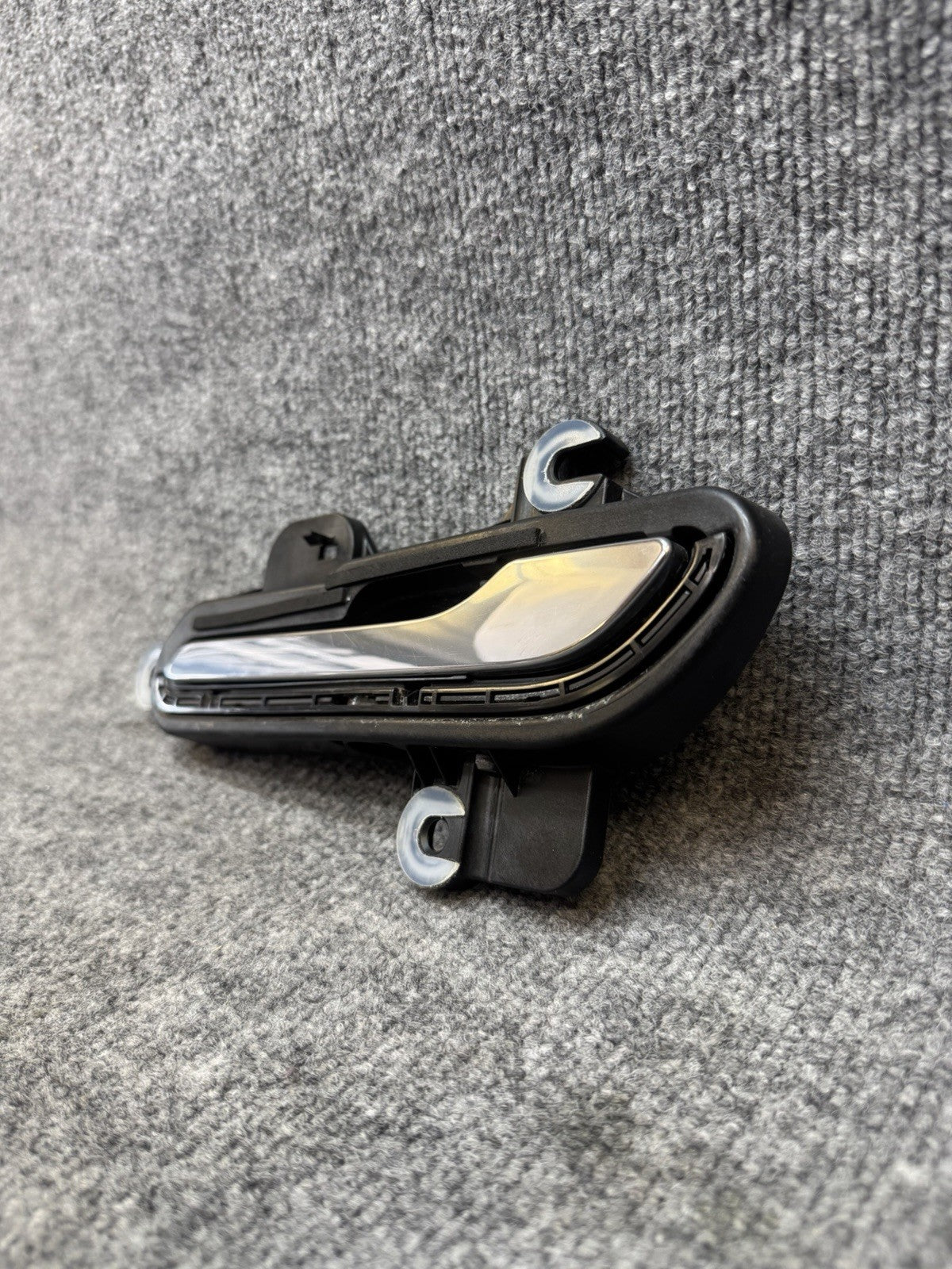 17-20 Tesla Model 3 Front = Rear Left Exterior Door Handle Outer 1081831-99-F