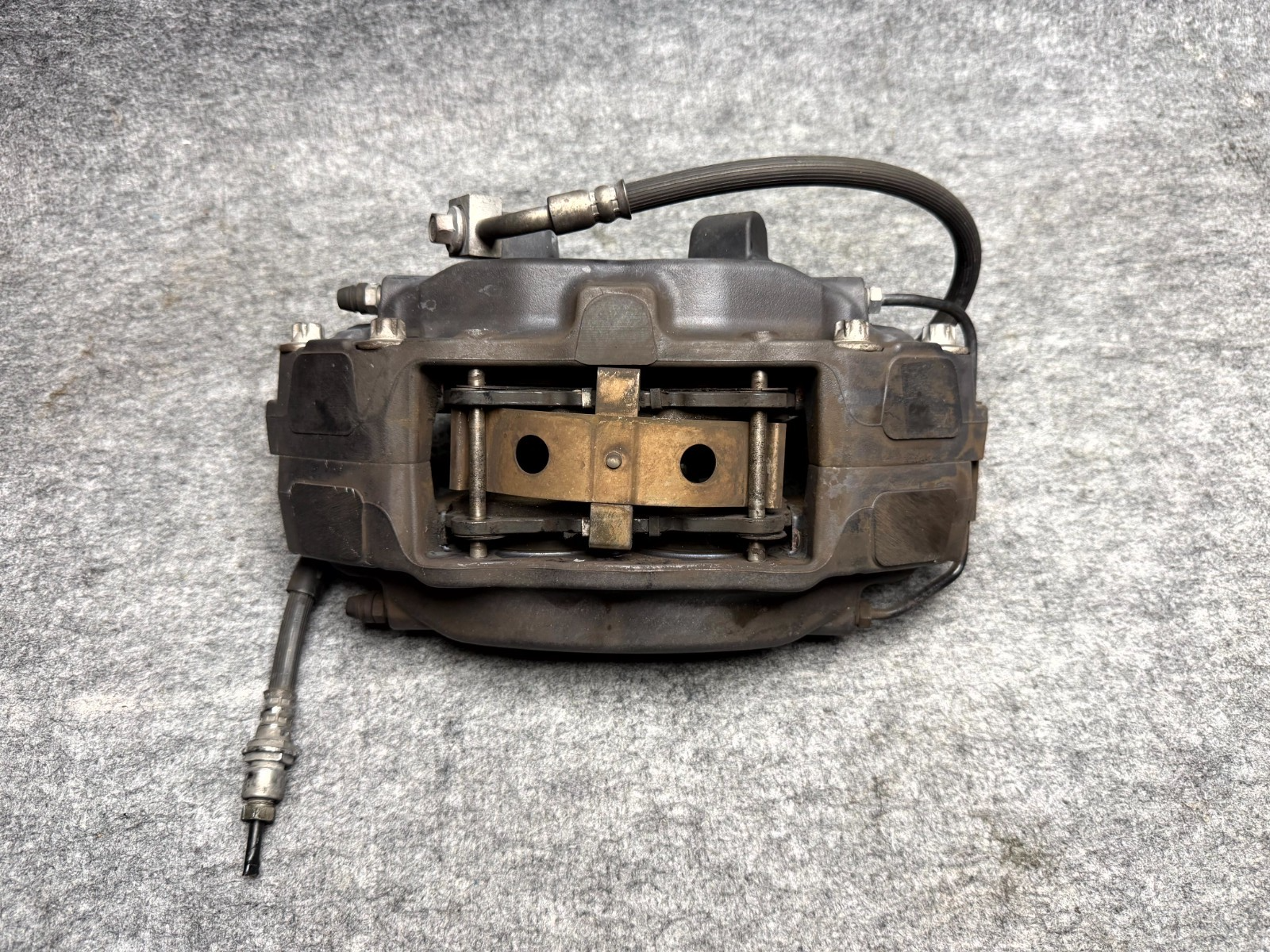 ♦️2012-2020 TESLA MODEL S FRONT LEFT SIDE BREMBO BRAKE CALIPER OEM, 1007794-00-C