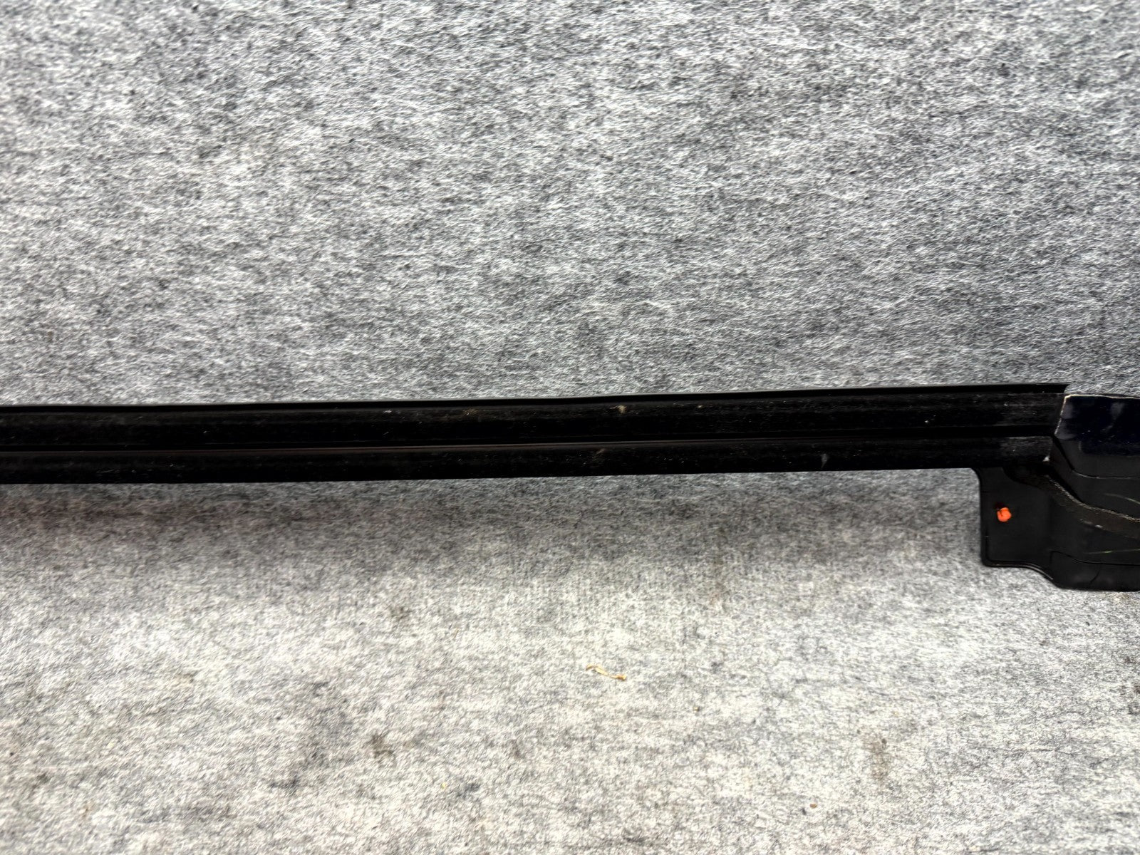 ♦️2017-2023 TESLA MODEL 3 REAR RIGHT DOOR INNER WEATHERSTRIP OEM, 1090504-00-F