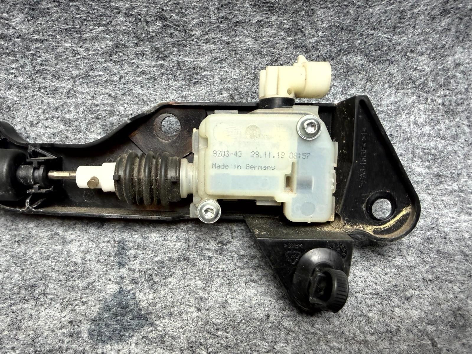 ♦️17-23 TESLA MODEL 3 HOOD LATCH LOCK ACTUATOR MECHANISM OEM, 1033011-00-G