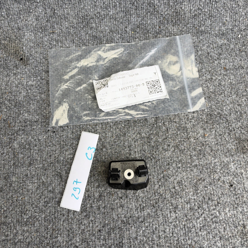 Genuine Tesla Model Y Front Fender Bracket Support Right Side 1493773-00-B OEM