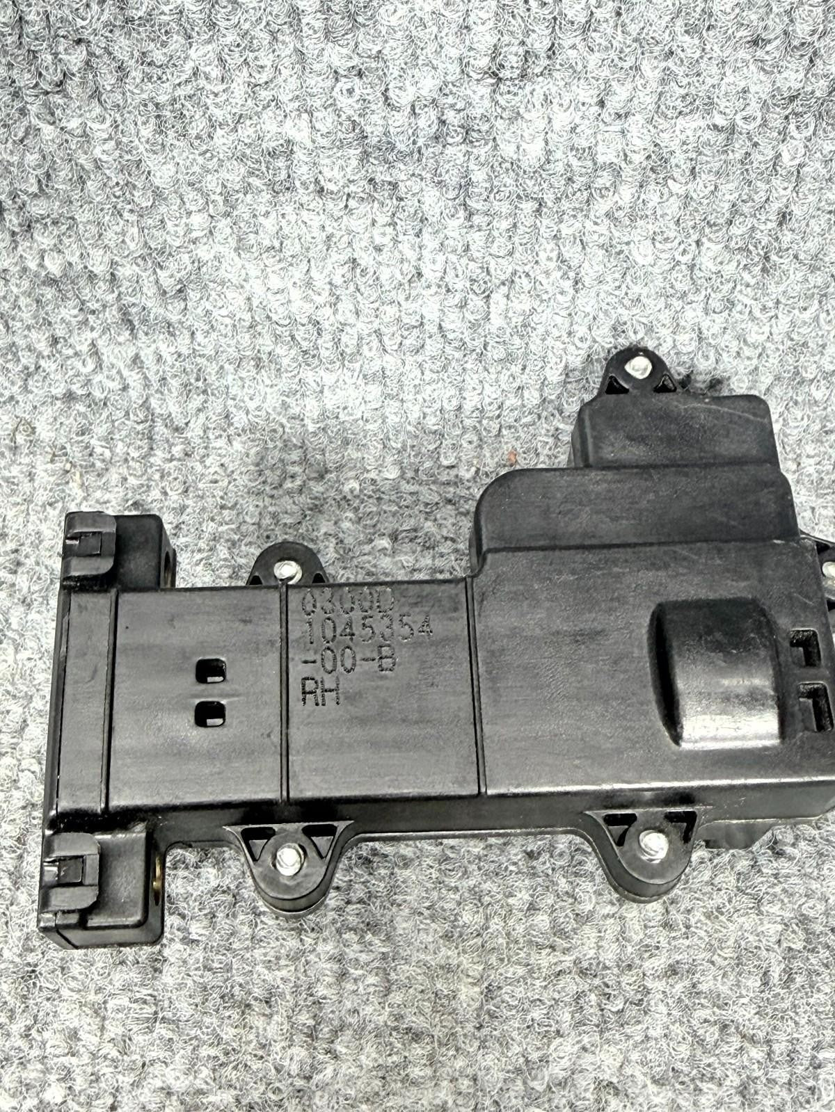 16-23 Tesla Model X Front Right Passenger Side Door Pop Actuator OEM, 104535400B