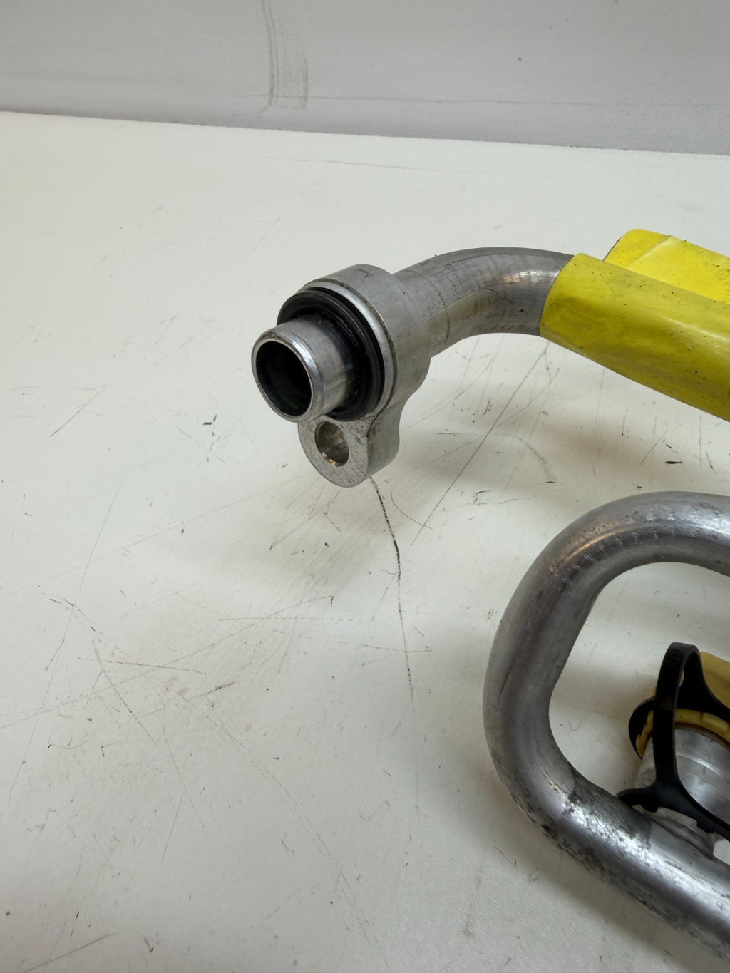 2017-2023 TESLA MODEL 3/Y Ac Air Conditioning Compressor Hose 1502020-00-C