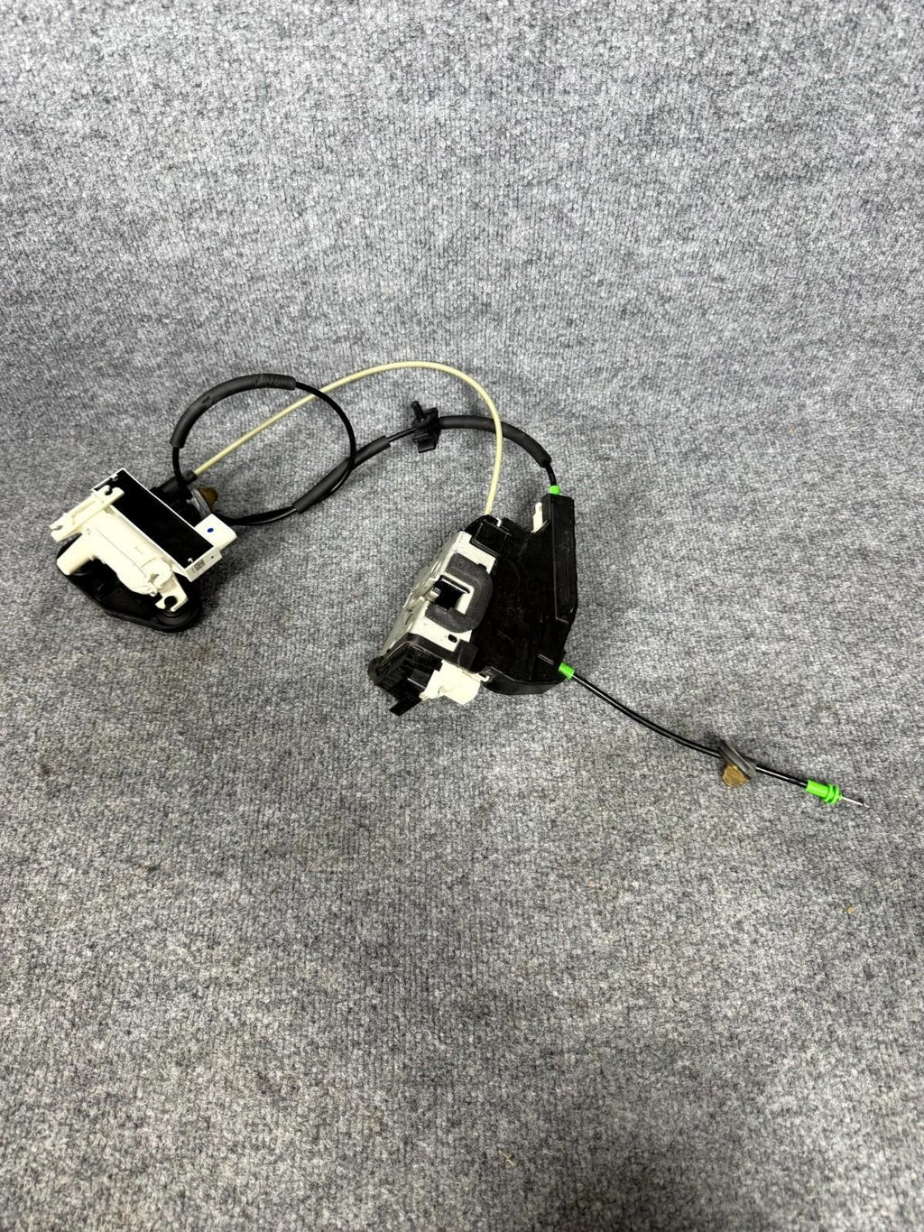 2016-2020 Tesla Model X Front Right Door Lock Latch Actuator OEM, 1112064-00-B