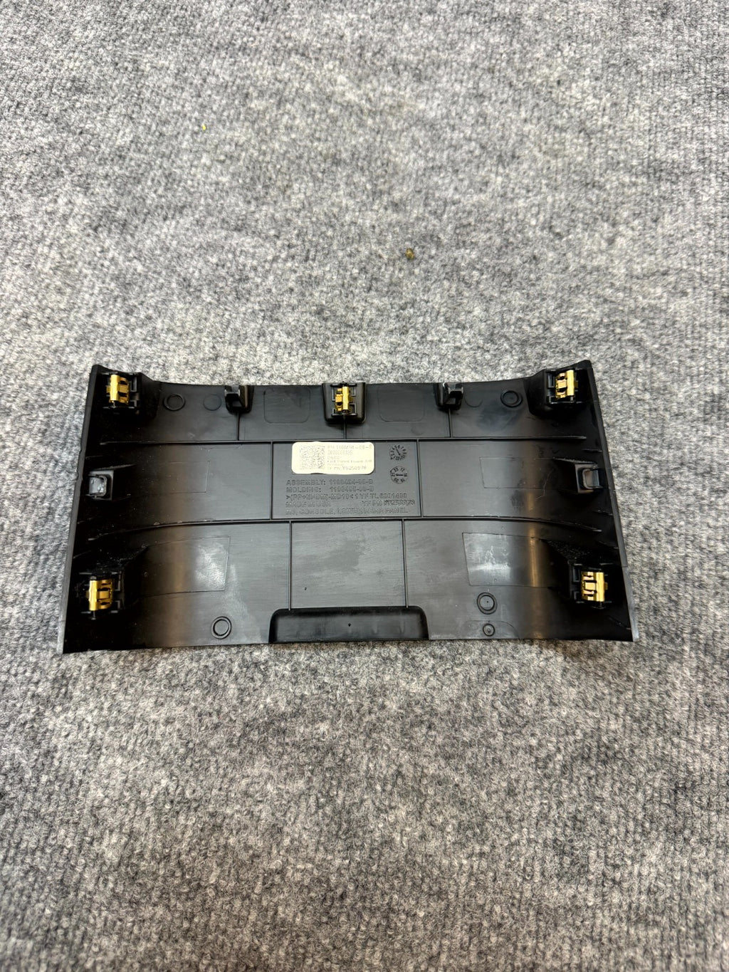 2020-2024 TESLA MODEL Y LOWER REAR CENTER CONSOLE PANEL ASSEMBLY OEM, 110849400B