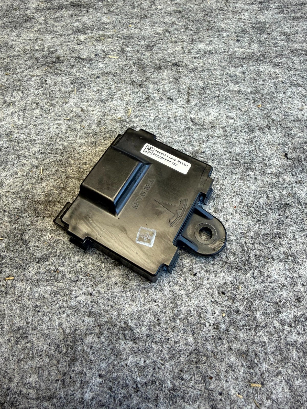 ♦️12-20 TESLA MODEL S DOOR HANDLE CONTROLLER UNIT CONTROL MODULE OEM, 106965100