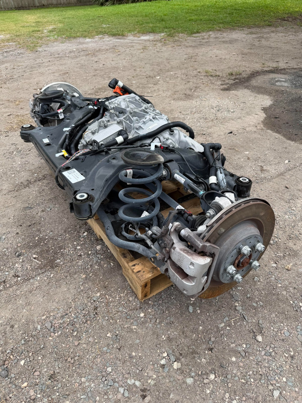 2021-2023 Tesla Model 3 Engine Rear Drive Unit Motor with Subframe Assembly