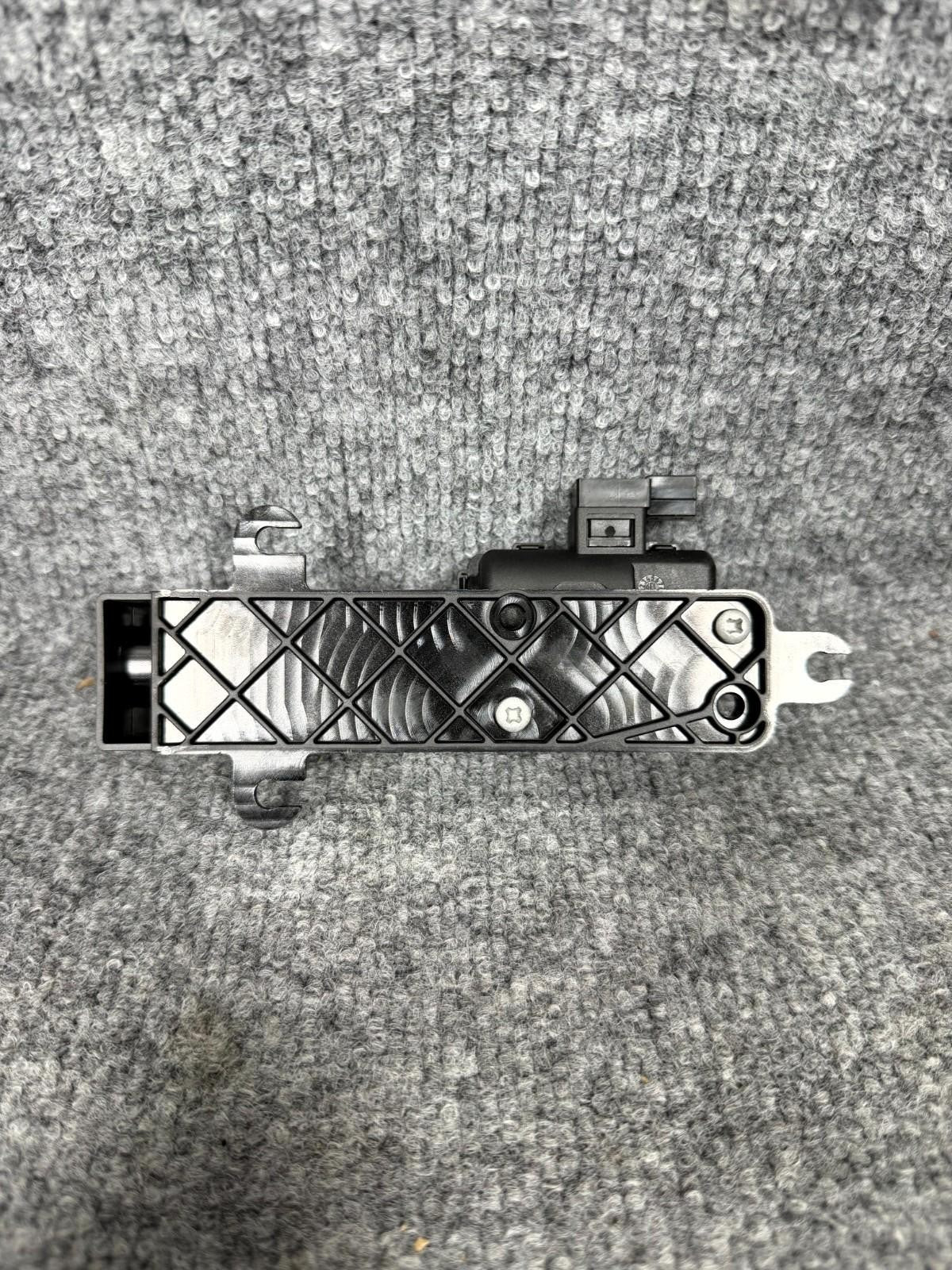 16-23 Tesla Model X Front Left Side Door Lock Release Actuator OEM, 1115332-00-B