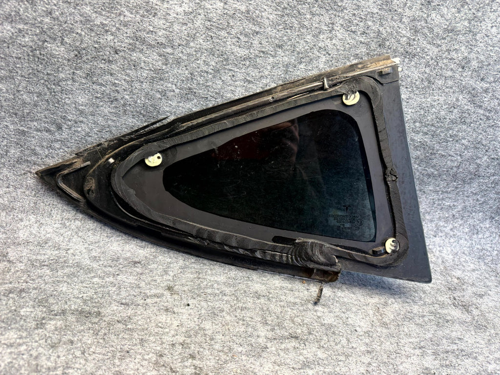 ♦️2017-2023 TESLA MODEL 3 REAR LEFT SIDE QUARTER WINDOW GLASS OEM, 1080703-00-G