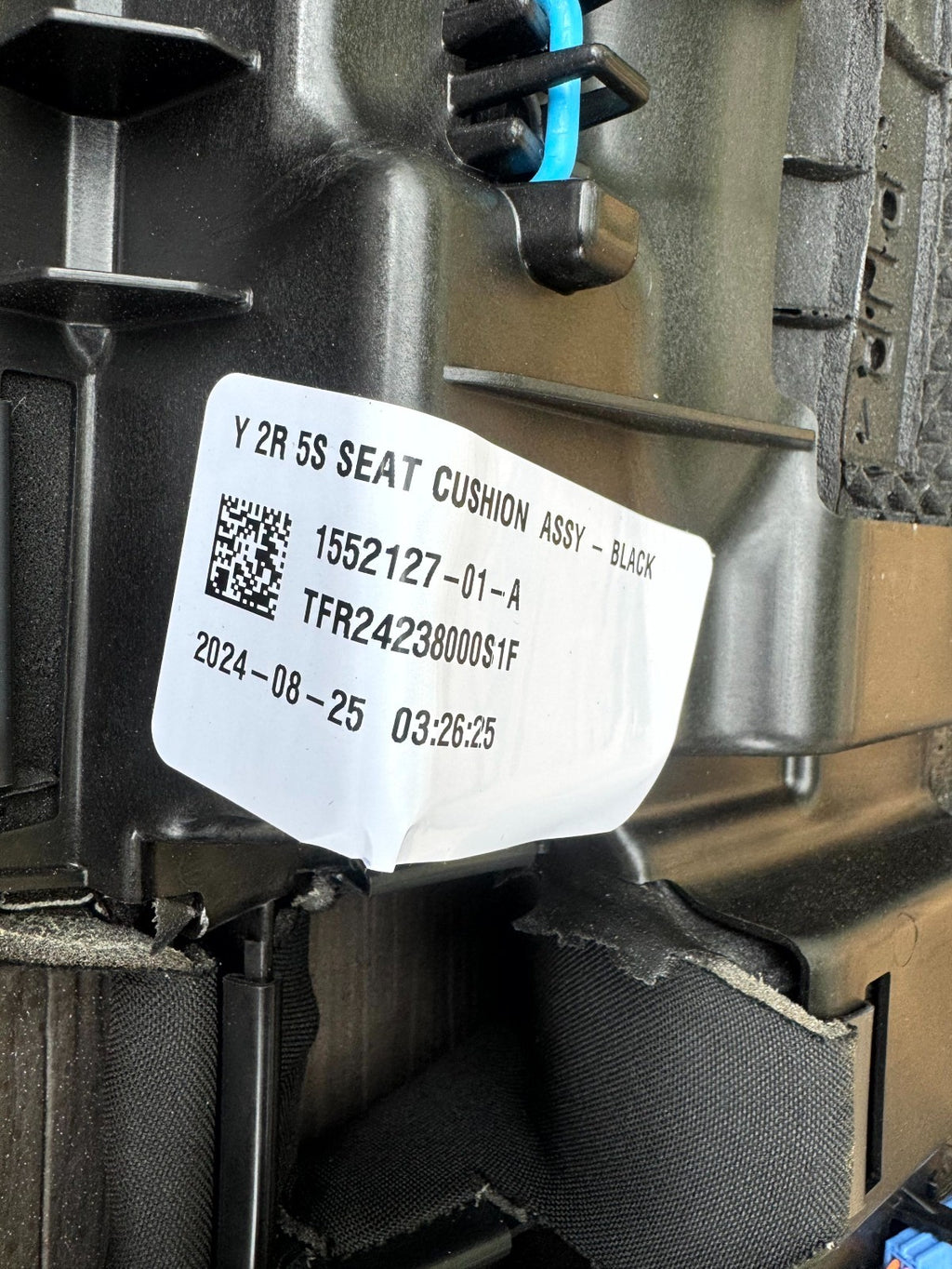 2020-2024 TESLA MODEL Y REAR SECOND 2ND ROW LOWER SEAT CUSHION OEM, 1552127-01-A