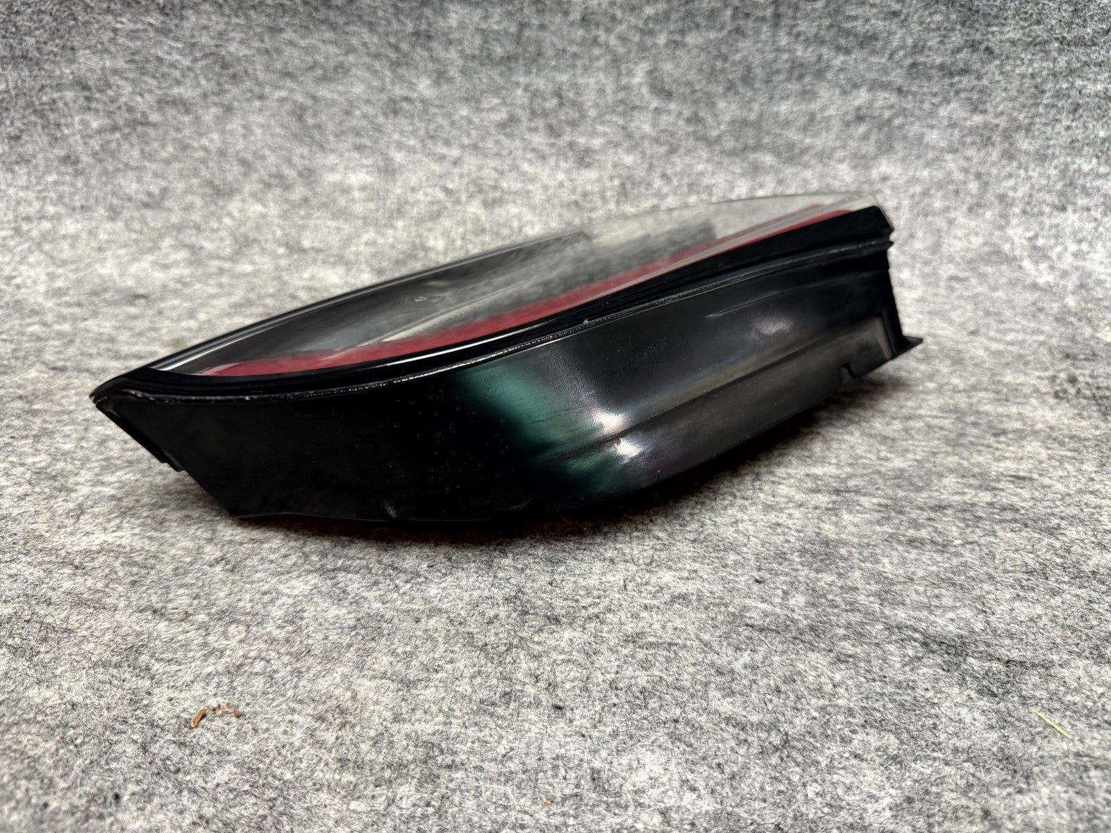 ♦️17-23 TESLA MODEL 3 REAR LEFT SIDE INNER TAILLIGHT LED LAMP OEM, 1077401 00 G