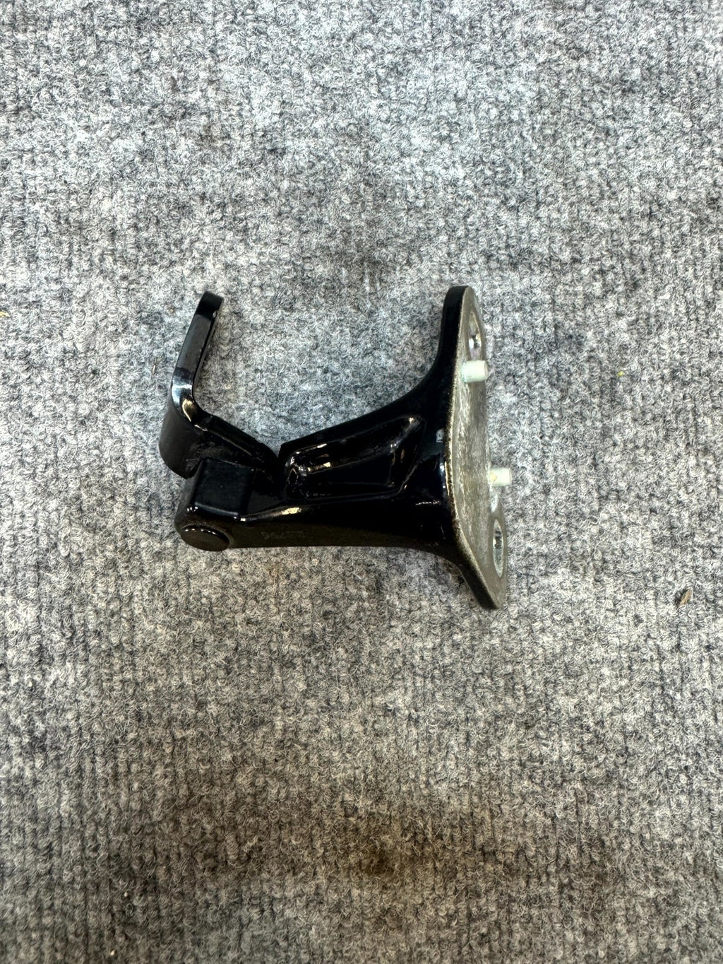 2020 - 2024 TESLA MODEL Y FRONT LEFT SIDE UPPER DOOR HINGE OEM, 1626073-00-C