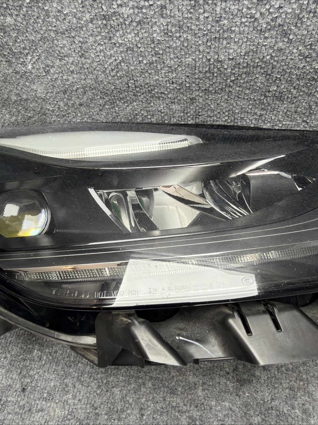 ♦️20-24 TESLA MODEL 3-Y HEADLIGHT LEFT DRIVER LED 1514952-00-C OEM