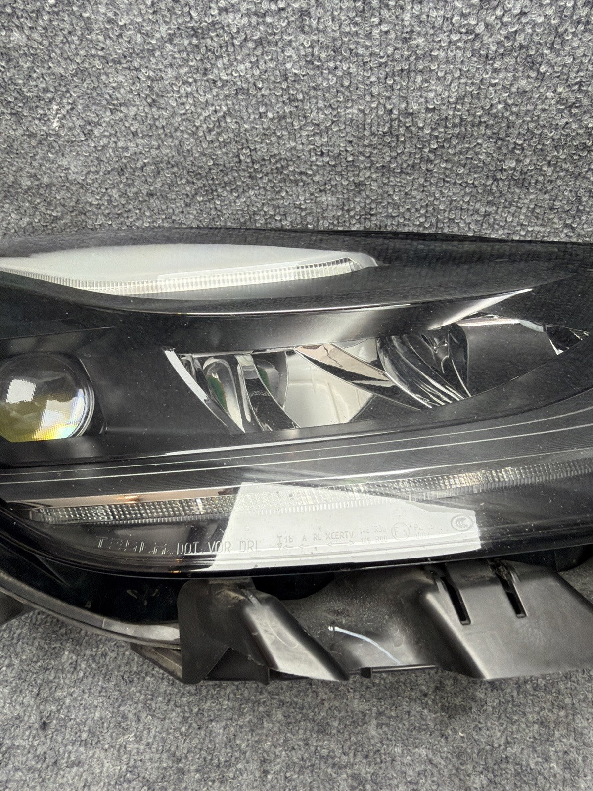 ♦️20-24 TESLA MODEL 3-Y HEADLIGHT LEFT DRIVER LED 1514952-00-C OEM