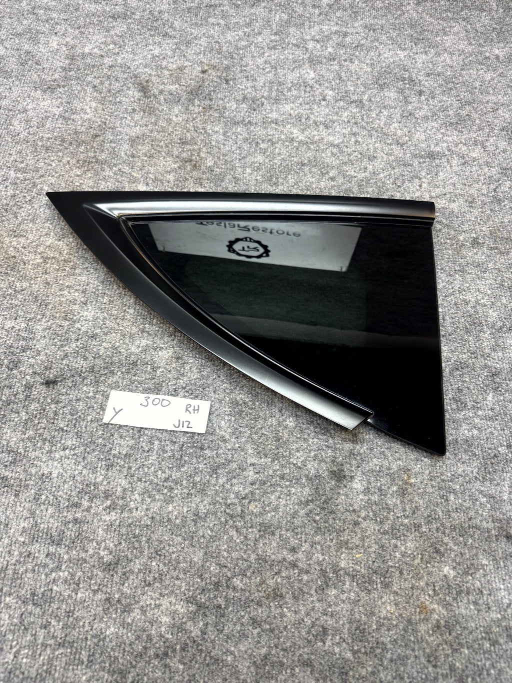 2020 - 2024 TESLA MODEL Y REAR RIGHT SIDE QUARTER WINDOW GLASS OEM, 1495741-00-H