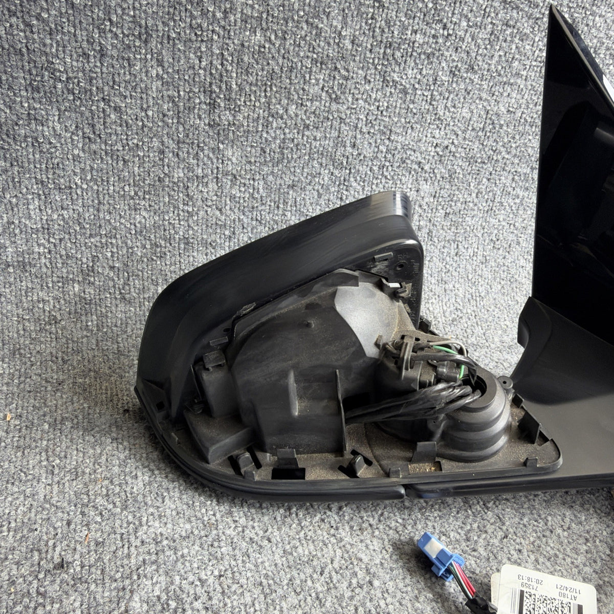 2020-2024 Tesla Model Y Front Right Passenger Side Door Mirror 1594112-00-B OEM