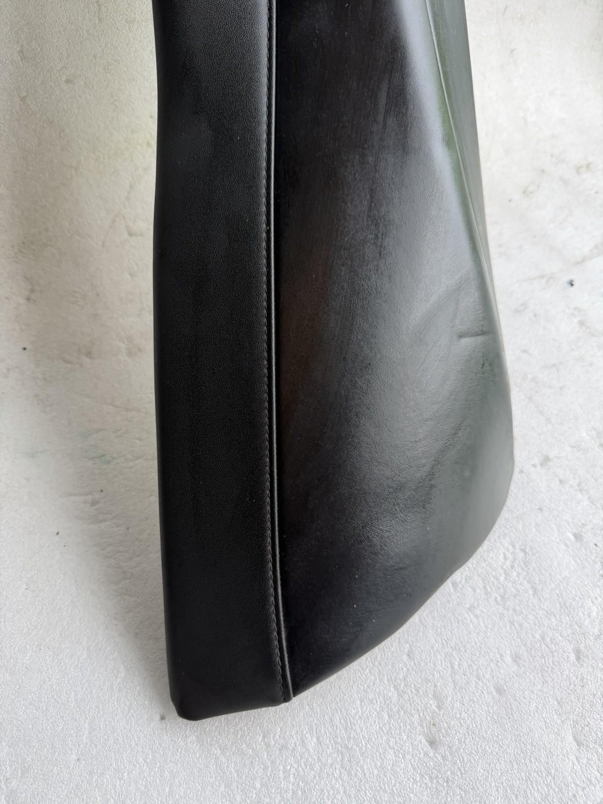 ♦️2017-2023 TESLA MODEL 3 REAR RIGHT SIDE SEAT BOLSTER CUSHION OEM, 1096031-61-I