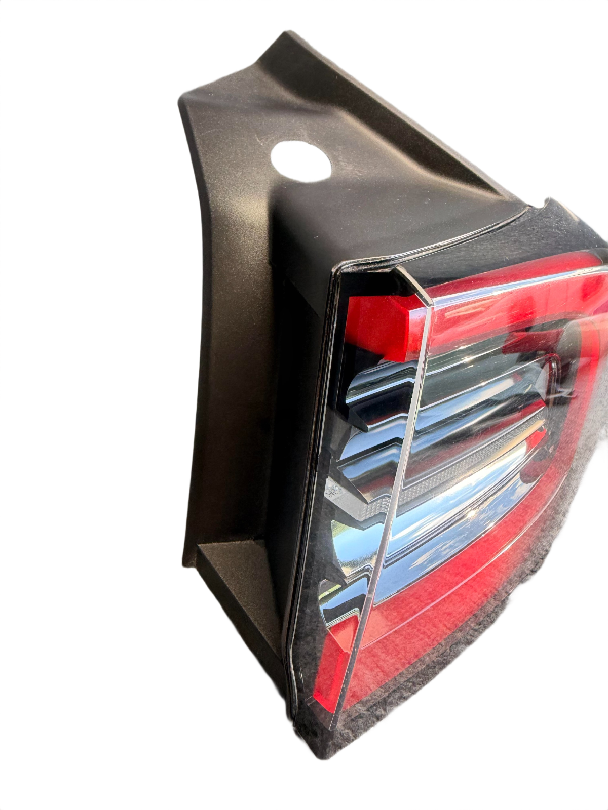 17-23 Tesla Model 3 LED Outer Rear Tail light Lamp Right Side 1502087-00-D