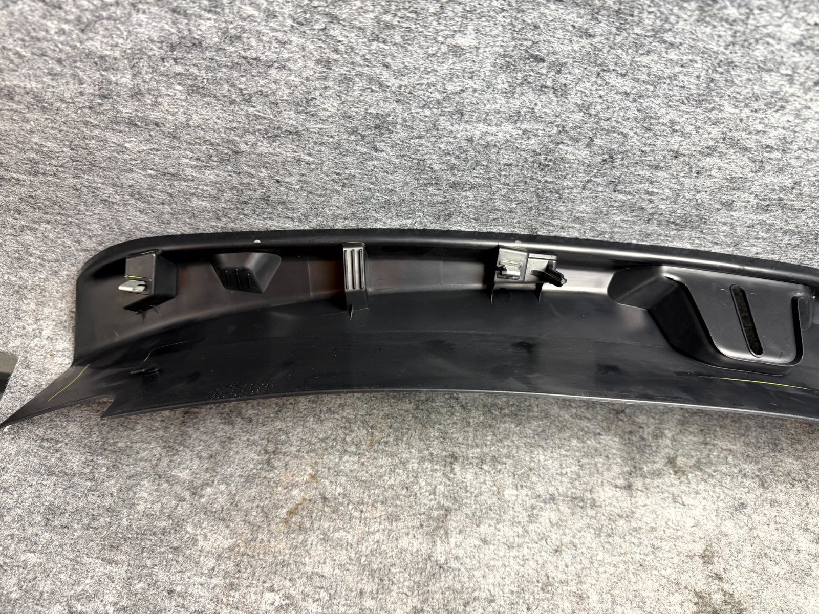 ♦️2017-2023 TESLA MODEL 3 TAILGATE TRUNK LOCK TRIM SCUFF PLATE OEM, 1086315-00-G
