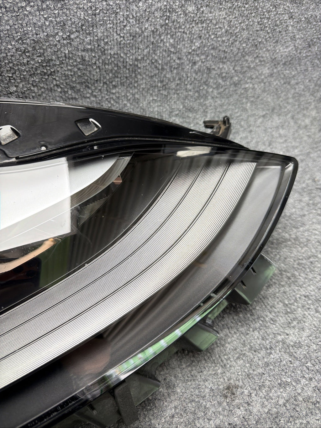 ♦️OEM 2021-2024 Tesla Model Y Right Passenger Matrix LED Headlight 1514953-00-D