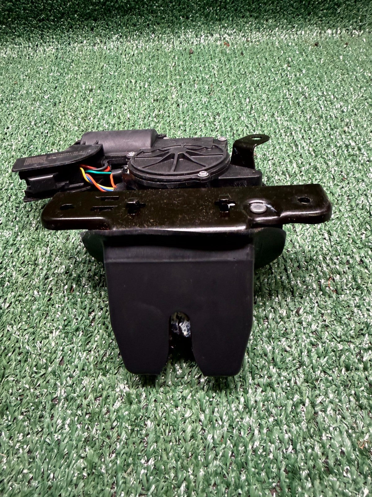 ♦️2017–2023 TESLA MODEL Y/3 REAR LIFTGATE TRUNK LOCK ACTUATOR OEM, 1500604-00-B