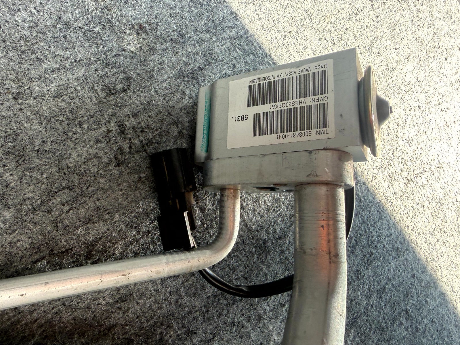 ♦️2016-2020 TESLA MODEL X A/C HOSE EVAPORATOR PIPE VALVE OEM,1056257-00-D