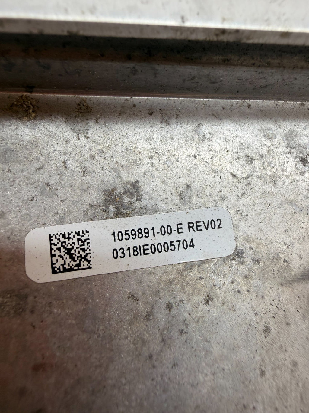 2016-2021 TESLA MODEL S COMPUTER MODULE JUNCTION BOX /W CABLE 1059891-00-E