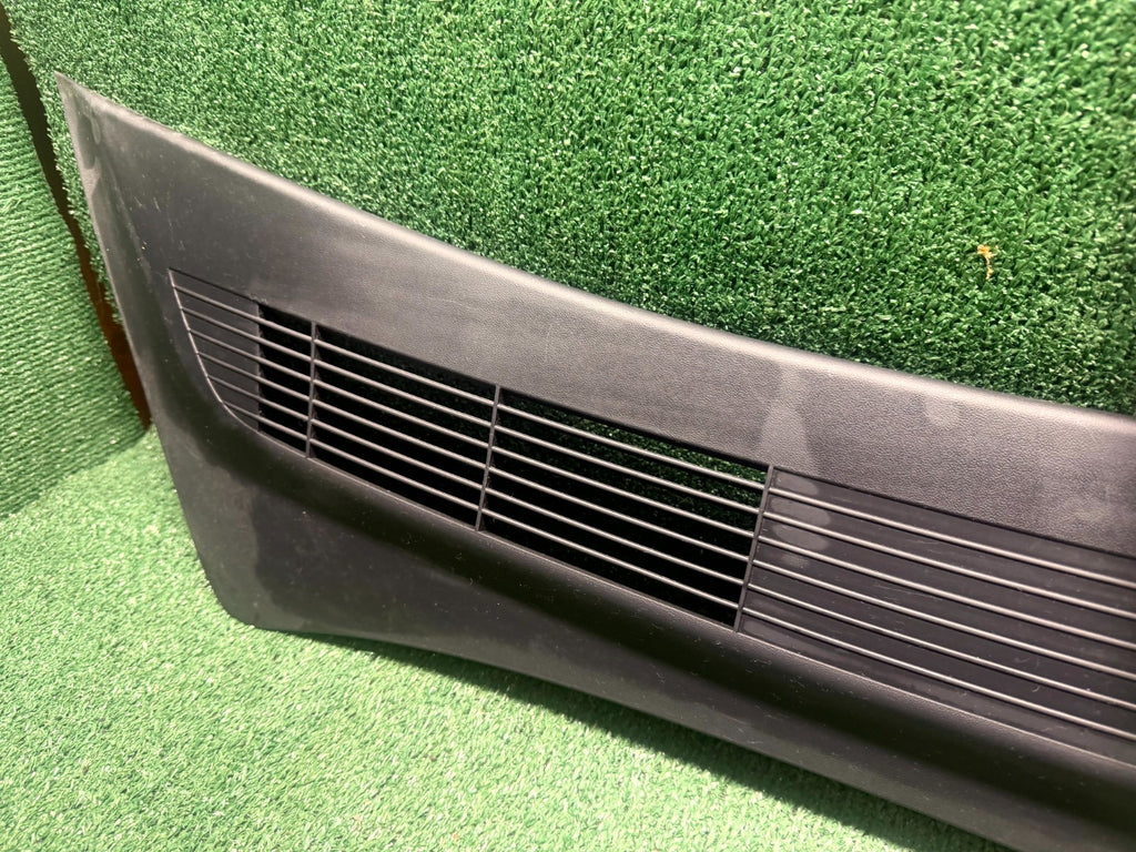 ♦️17 – 23 TESLA MODEL 3 FRONT WINDSHIELD WIPER COWL VENT PANEL OEM, 1081675-00-E