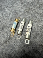 ♦️17-23 TESLA MODEL 3 82 KW 63A 700VDC HV BATTERY FUSE SET OF 3 OEM 1611034-00-A