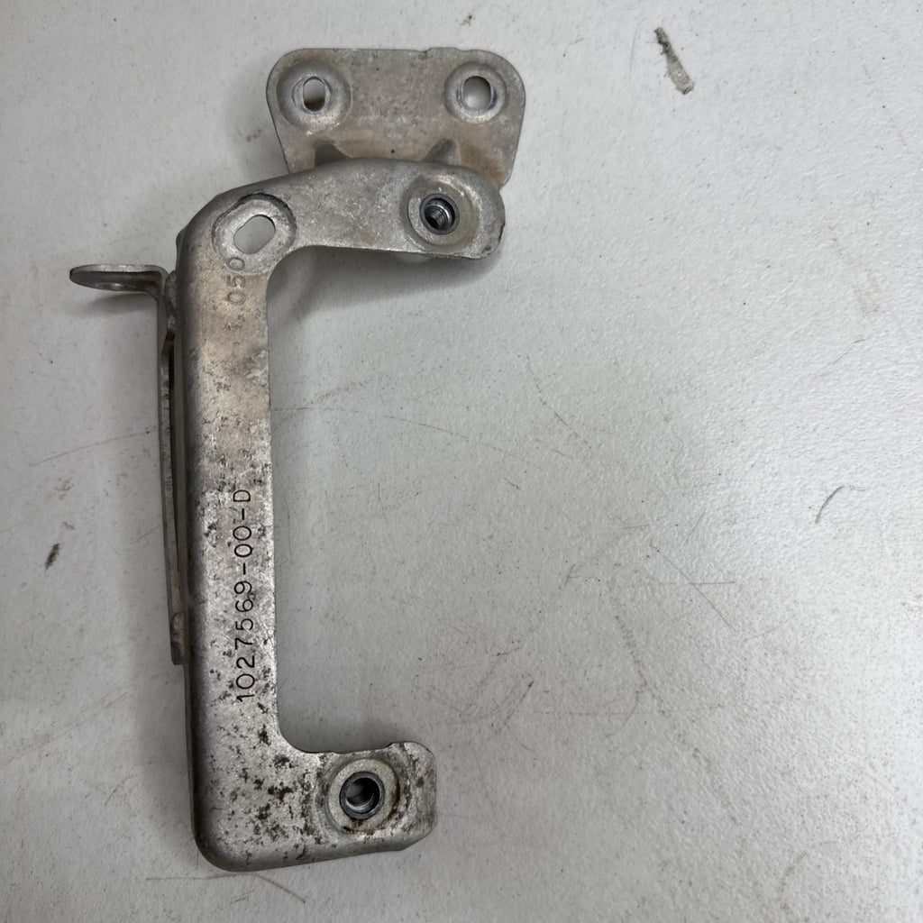 ♦️2016 - 2020 TESLA S MS BATTERY CHILLER OIL COOLER BRACKET OEM, 1027569-00-D