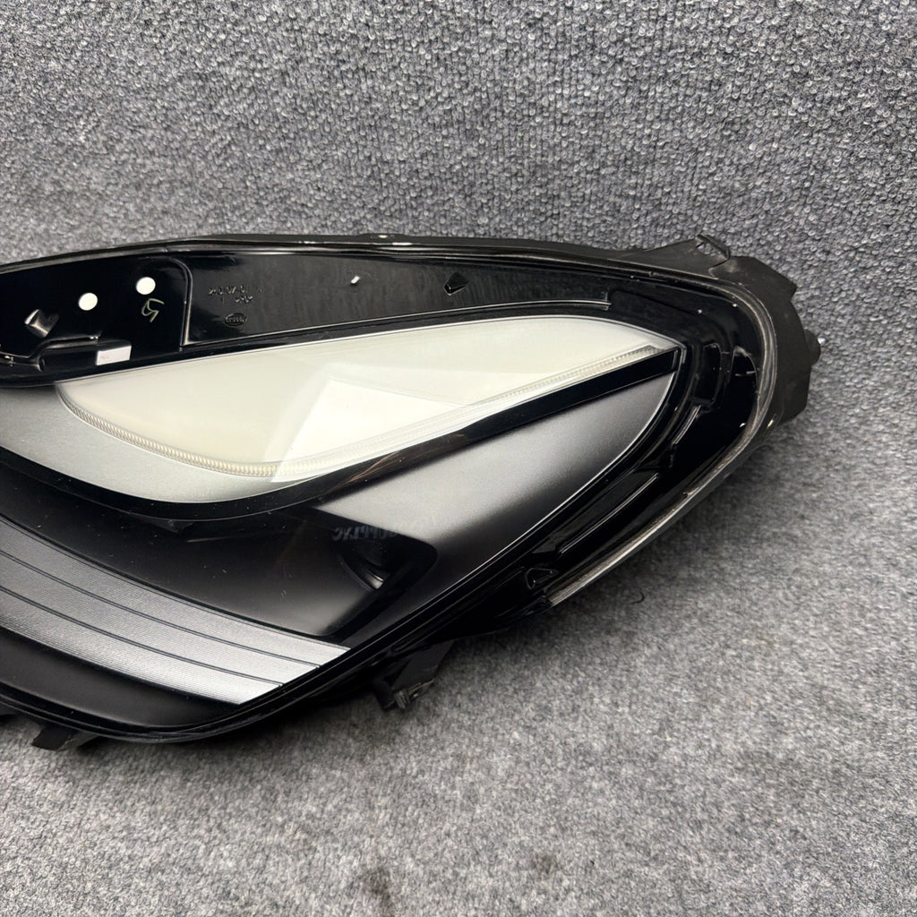 2021-2023 TESLA MODEL 3 MODEL Y HEADLIGHT MATRIX DRIVER SIDE 1514952-00-C OEM