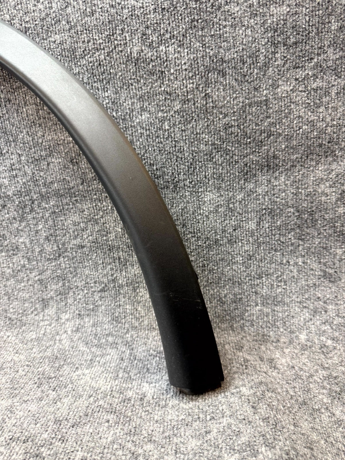 2020-2024 TESLA MODEL Y REAR LEFT WHEEL FENDER FLARE MOLDING OEM, 1494187-00-C