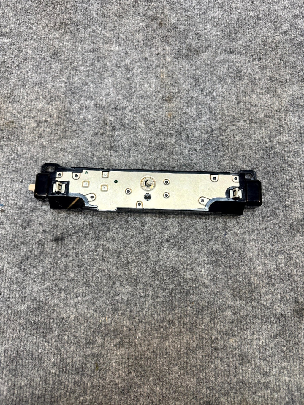 2020-2024 TESLA MODEL Y WIFI BLUETOOTH ANTENNA CONTROL MODULE OEM, 1585601-00-E