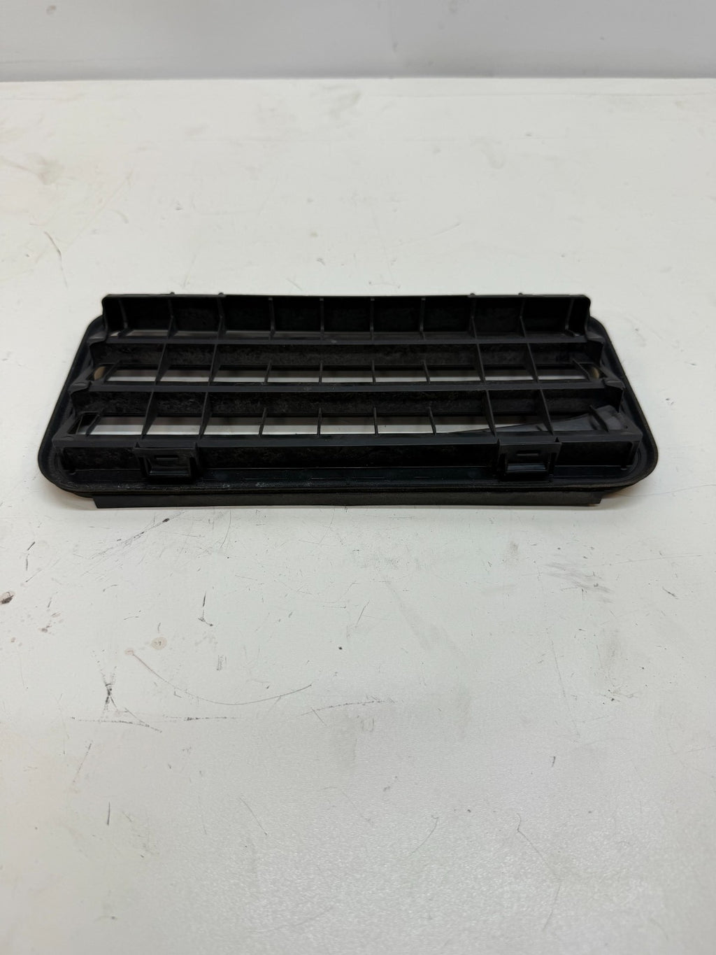 2017-2024 Tesla Model 3/Y Air Extractor Cabin Vent Grille 1098751-00-C