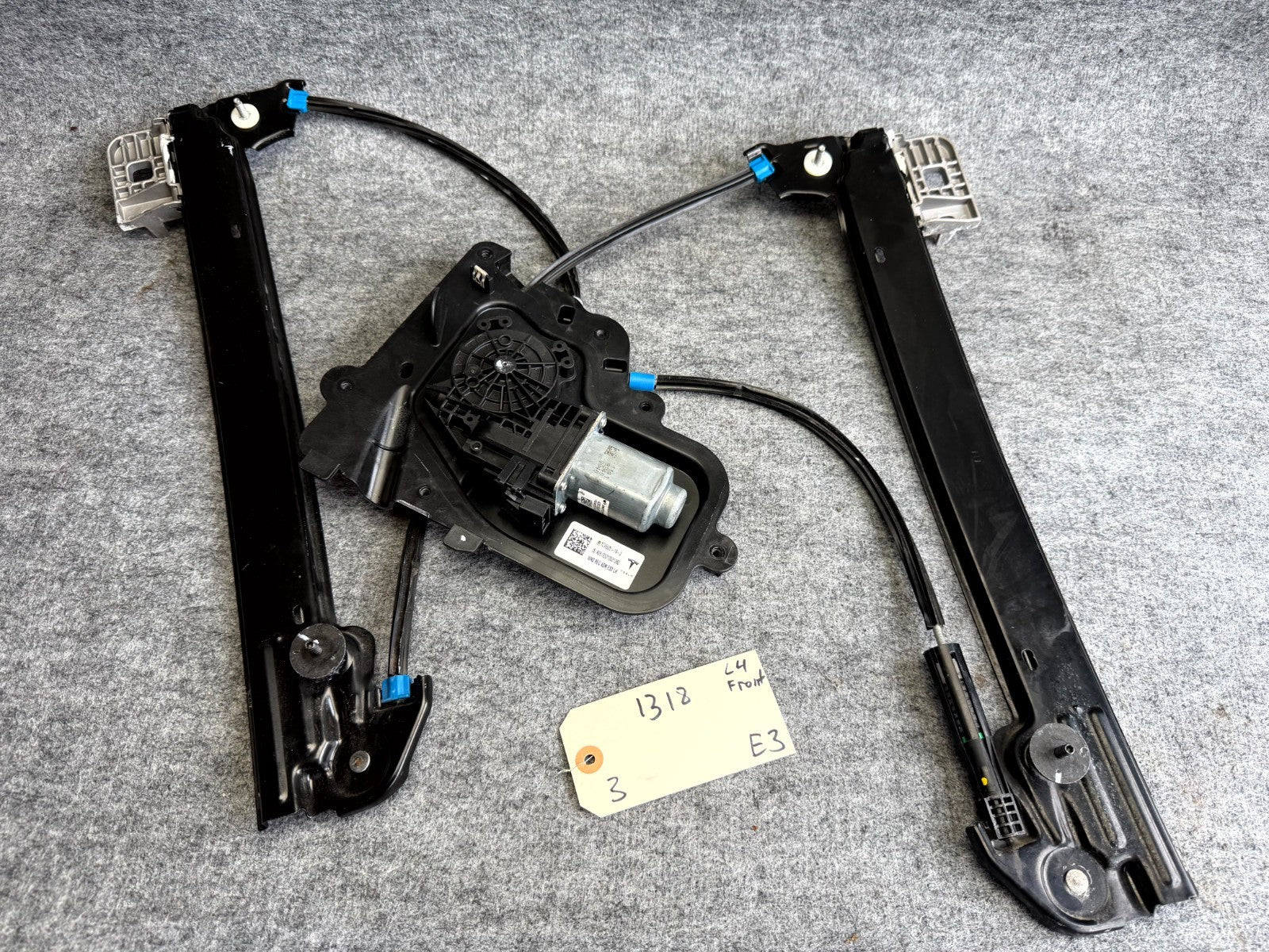 ♦️2017-2023 TESLA MODEL 3 FRONT LEFT SIDE DOOR WINDOW REGULATOR OEM, 109662014J
