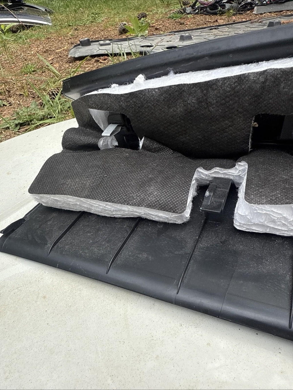 ♦️2012 - 2019 TESLA MODEL S TRUNK TRIM CARPET COVER PANEL OEM, 1610398-95-B