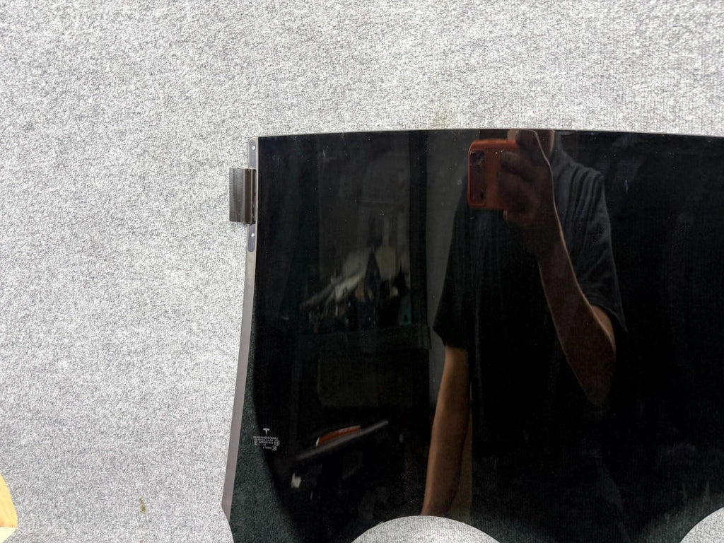 2016-2020 Tesla Model X Rear Left Door Window Glass OEM, 43R-004553