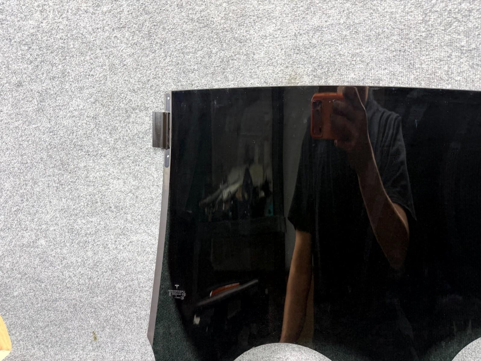 2016-2020 Tesla Model X Rear Left Door Window Glass OEM, 43R-004553