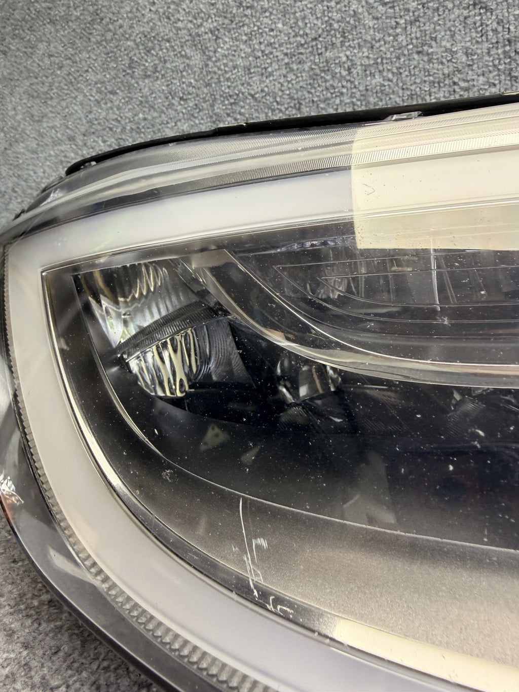 OEM  2016-2020 Tesla Model S Right Passenger Side Headlight 1053571-00-B